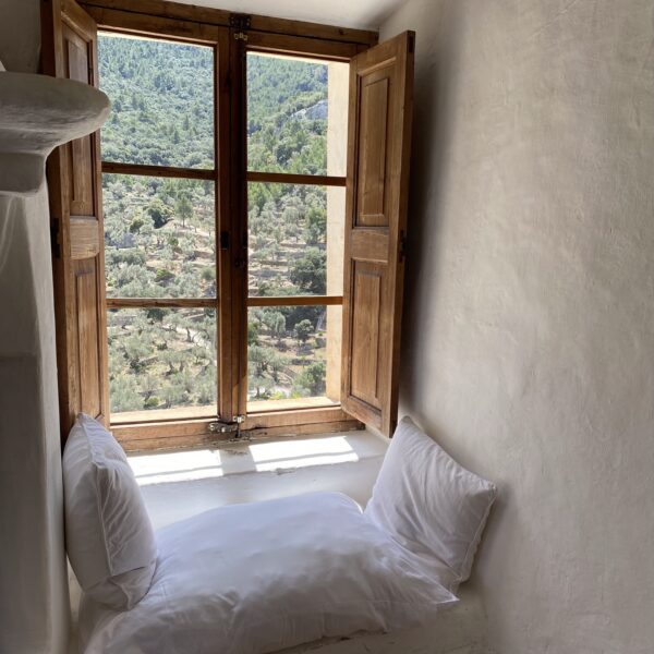 Suite Master Room - Image 7