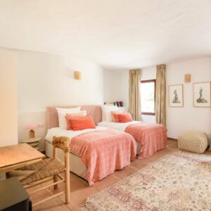 Morganite - Premium Ensuite double room